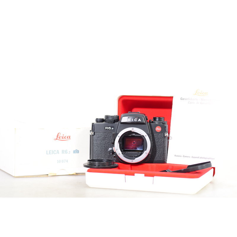 Leica 10074 / Leitz Wetzlar R6.2 SLR Camera / Camera / Body In Black
