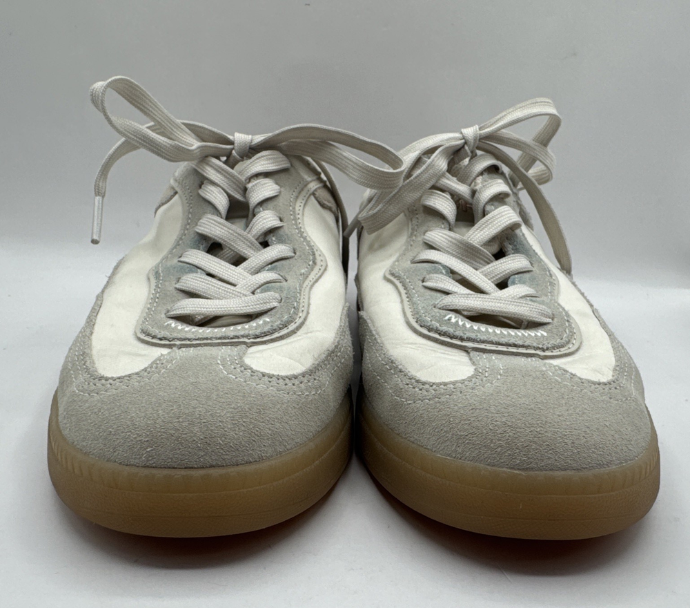 Hoff Park Beige Sneakers Womens Sz 8.5 40 Suede Lace Up Athletic Comfort