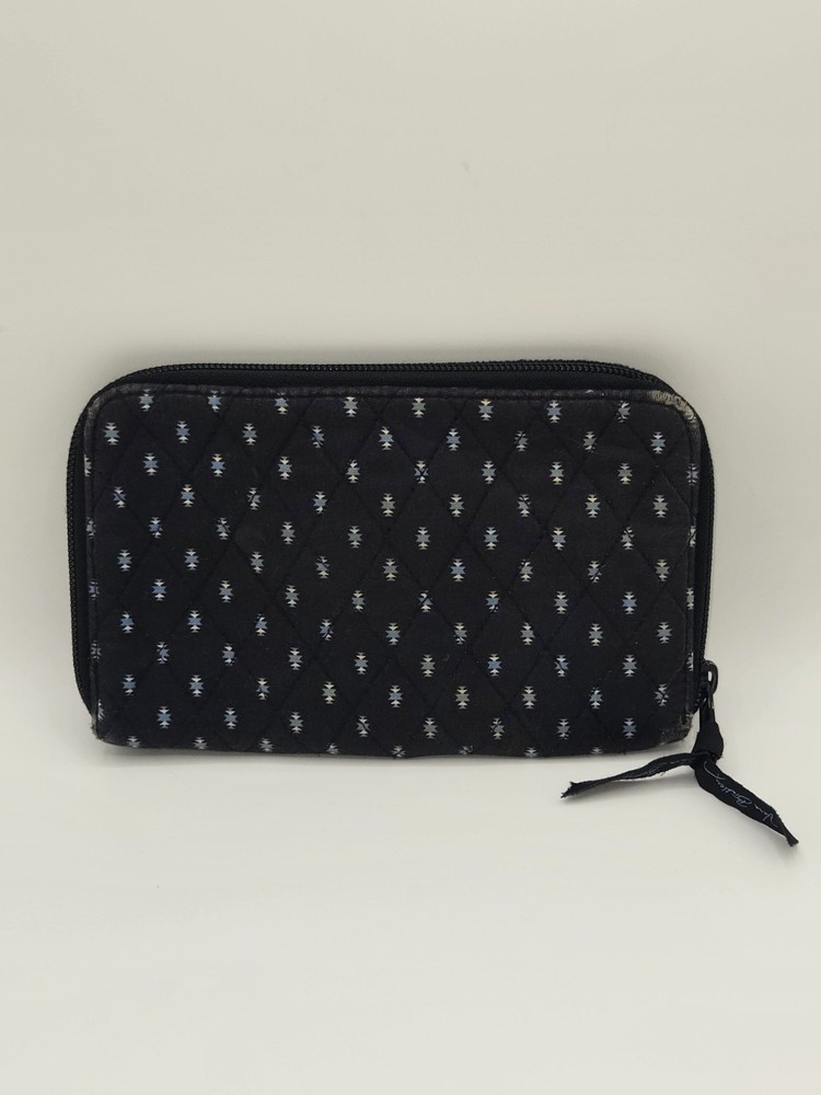 Vera Bradley Quilted Cotton Zip Around Wallet Canyon Pattern Vintage Black Blue