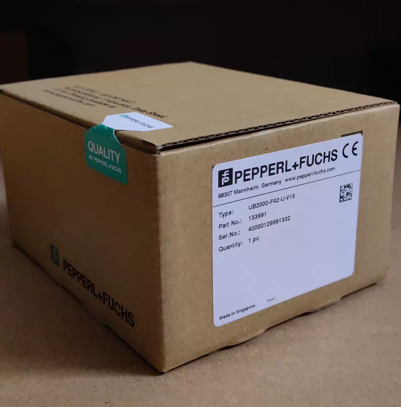 1pc New Pepperl+Fuchs UB2000-F42-I-V15 SENSOR UPS shipping