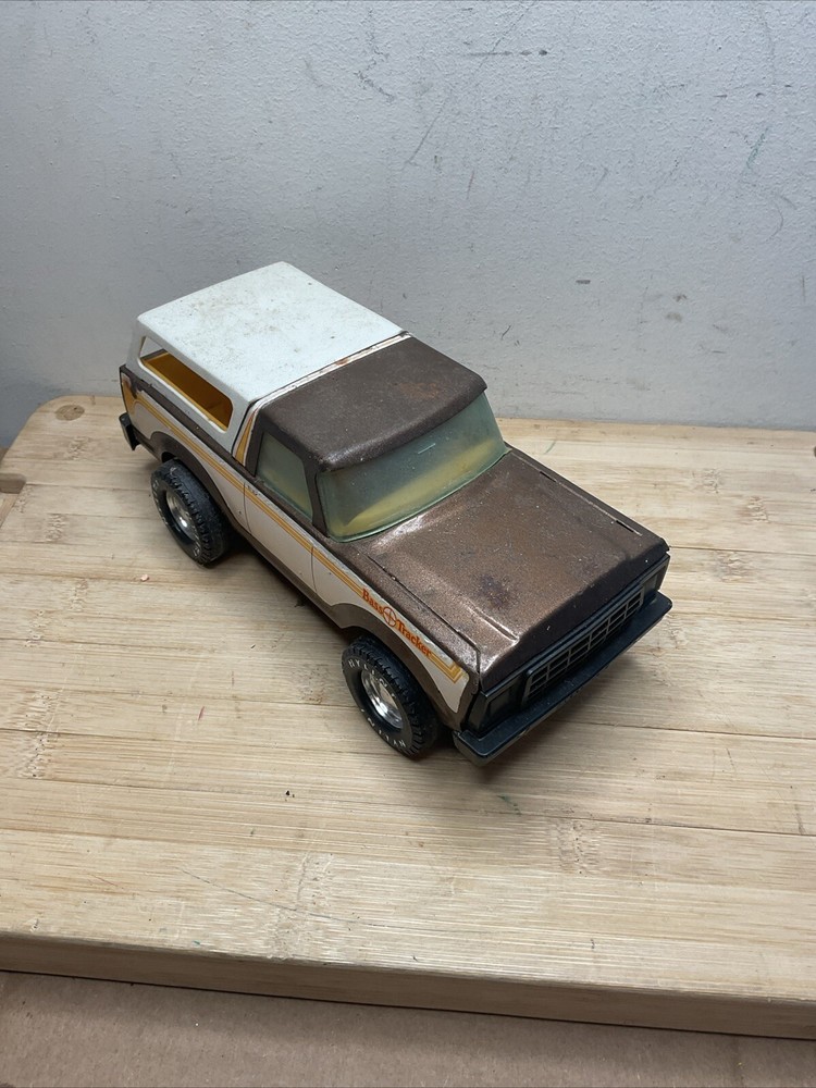 Vintage Nylint Bass Chaser Ford Bronco Truck Brown 10.5