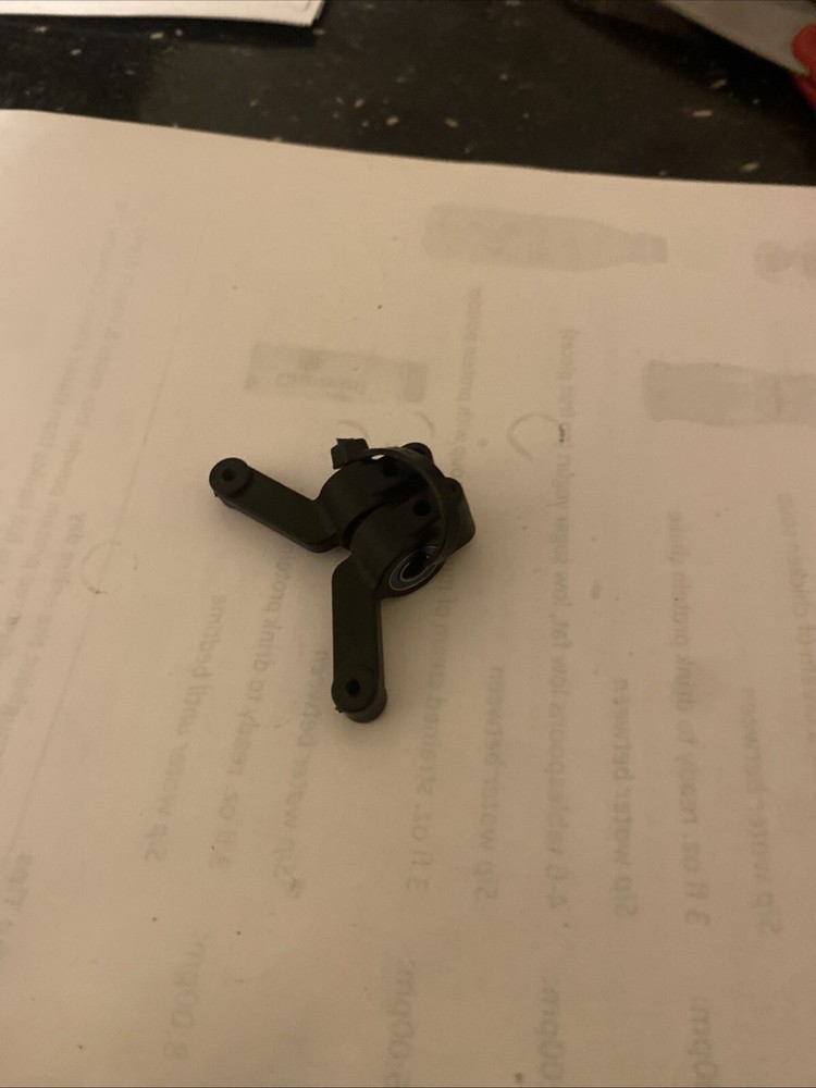 Traxxas 3752 Stub Axle Carriers  (2): Slash 2wd Stampede 2wd & Rustler & VXL