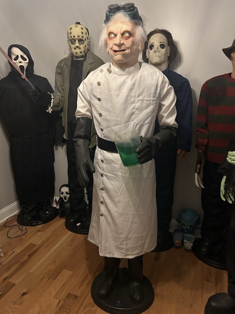 Spirit Halloween Gemmy Dr Shivers Animatronic