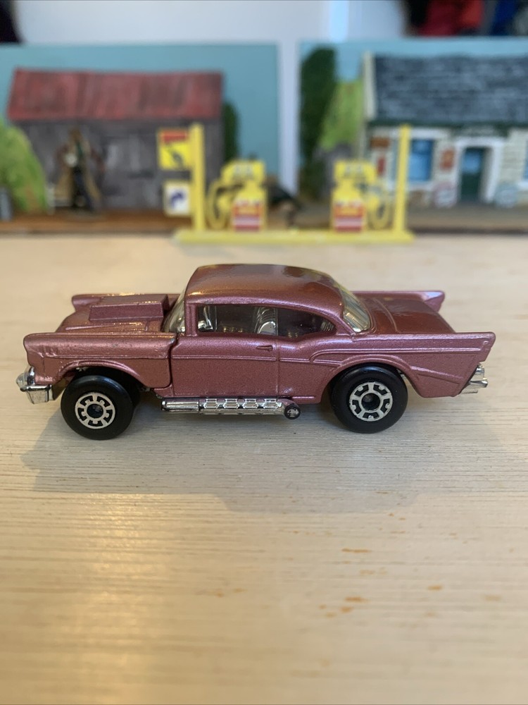 Matchbox Lesney Superfast 4 57 Chevy metallic pink vnmint condition