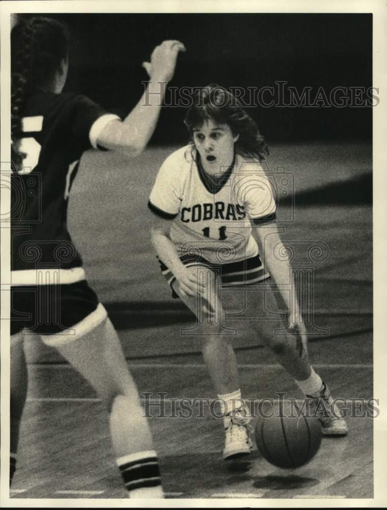 1987 Press Photo Mary-Lu Matott of the Bishop Grimes Cobras Basketball Team