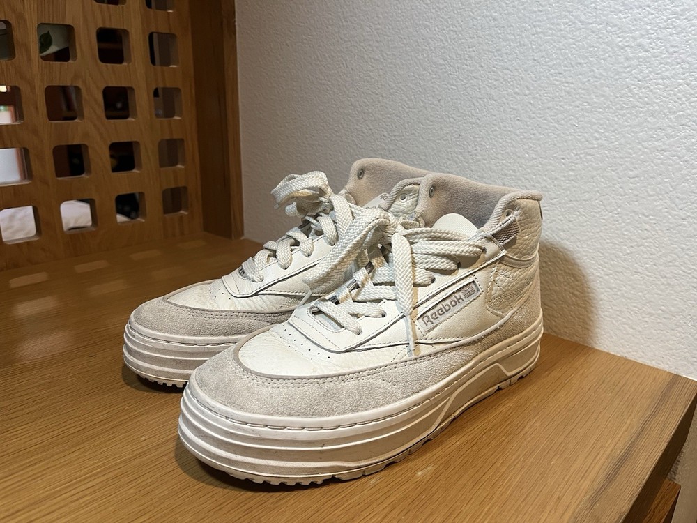 Women's Reebok Classic White High Top Sneakers Size 9