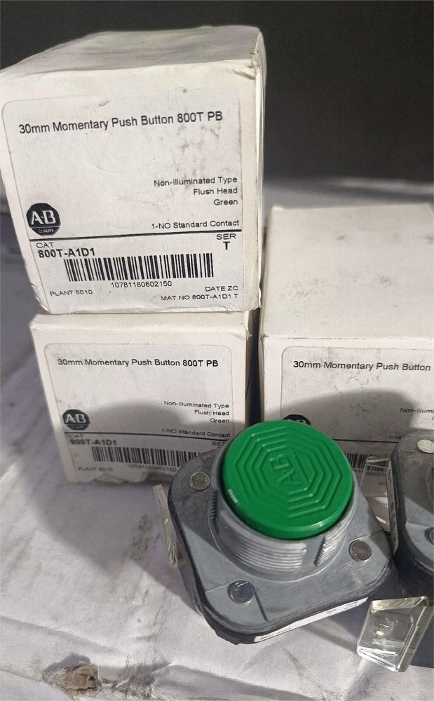 1PCS AB 800T-A1D1 30mm Momentary Push Button New in Box Fast Shipping