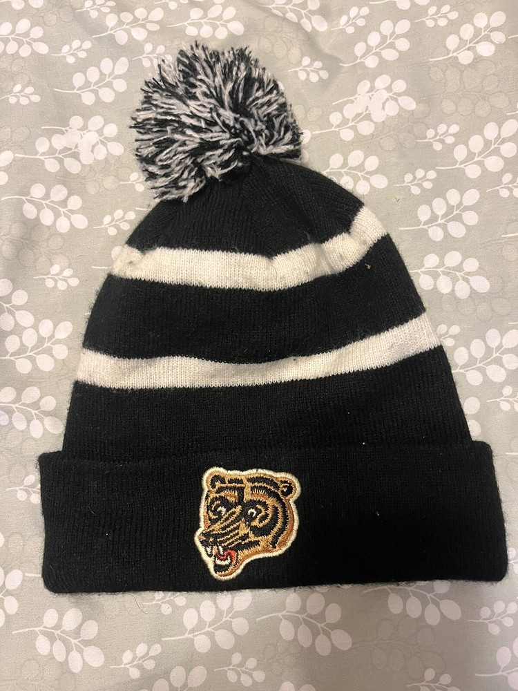Winter Hat - OSY - Boston Bruins Knit 2023 Classic - Childrens Angry Bear Mascot