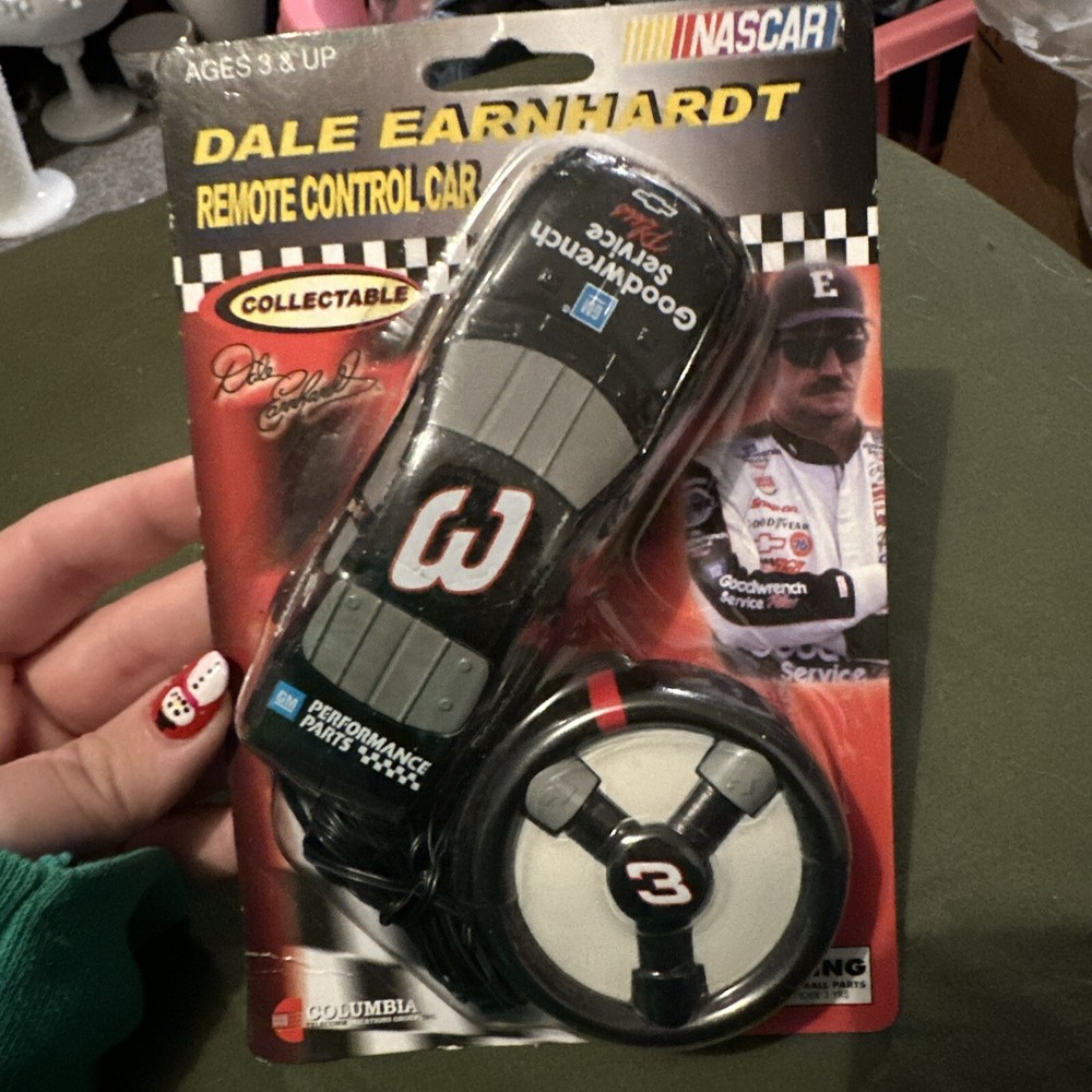 Vintage 2002 Dale Earnhardt Sr Goodwrench NASCAR RC Car #3 New in Packaging
