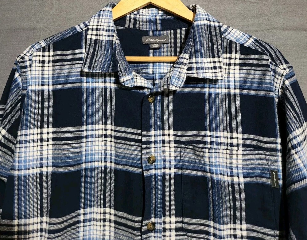 Eddie Bauer Mens XL Blue White Plaid Midweight Flannel Shirt for Hiking