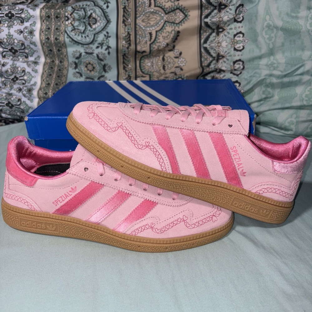 Adidas Handball Spezial Women's Size 7 Valentines Day Edition