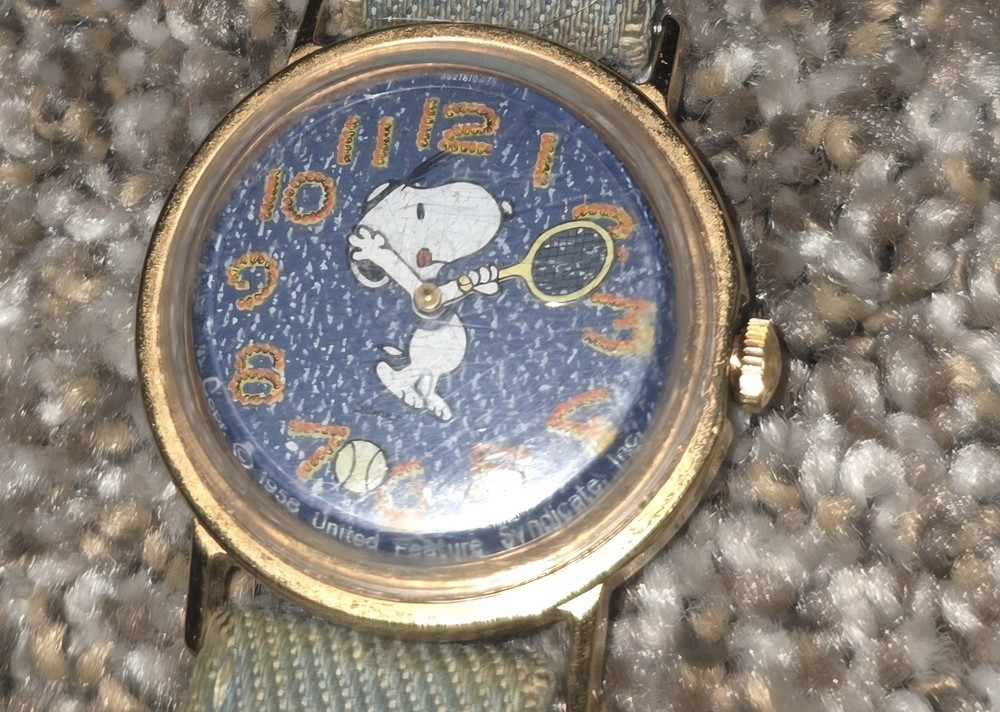 “Vintage Snoopy Tennis Mystery Ball Watch 1958 Peanuts Denim Dial Animated