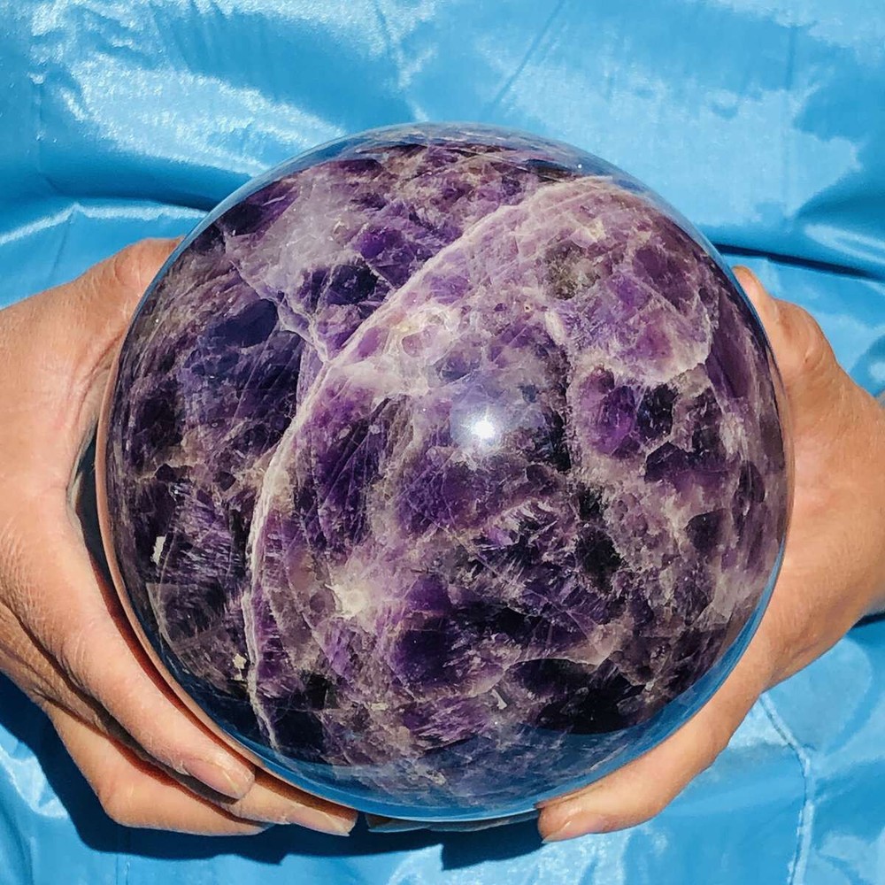3660G Natural Amethyst Quartz Crystal Sphere Ball for Healing and Meditation
