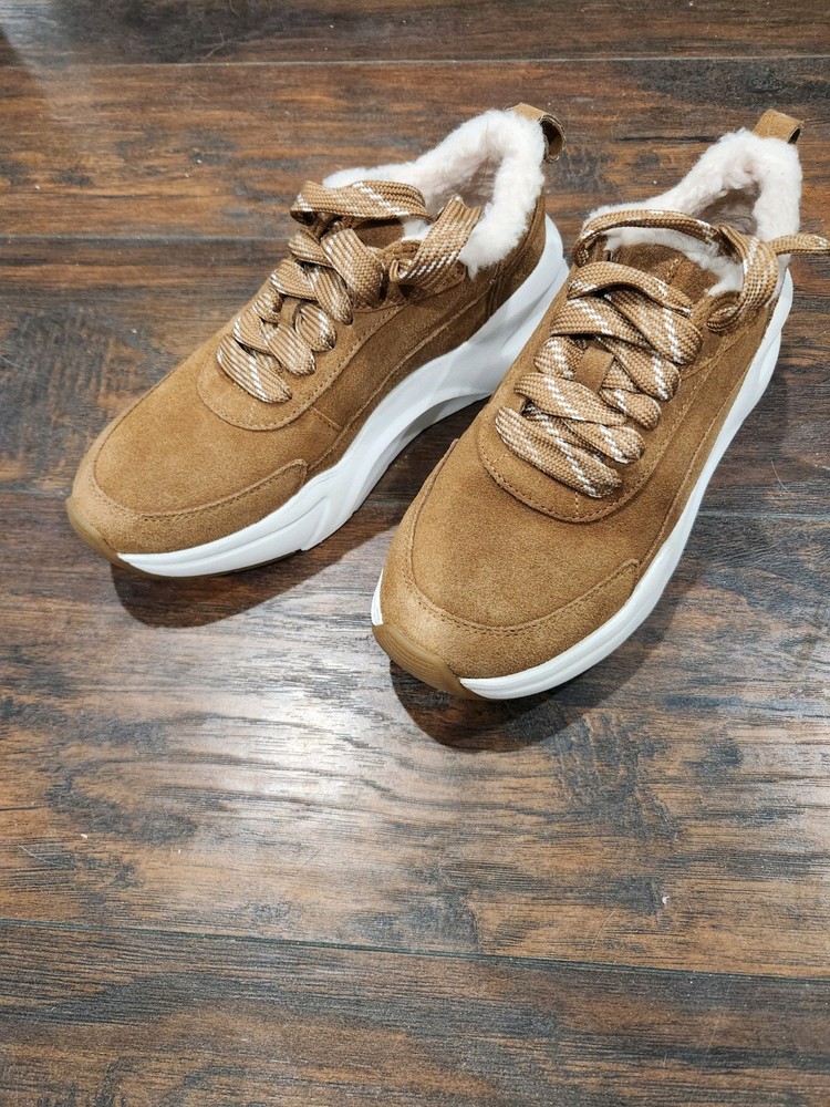 UGG La Glide Heritage Sneakers for Women - Size 7.5