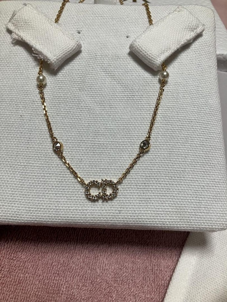 Dior Clair de Lune Necklace Elegant Moon Charm Jewelry