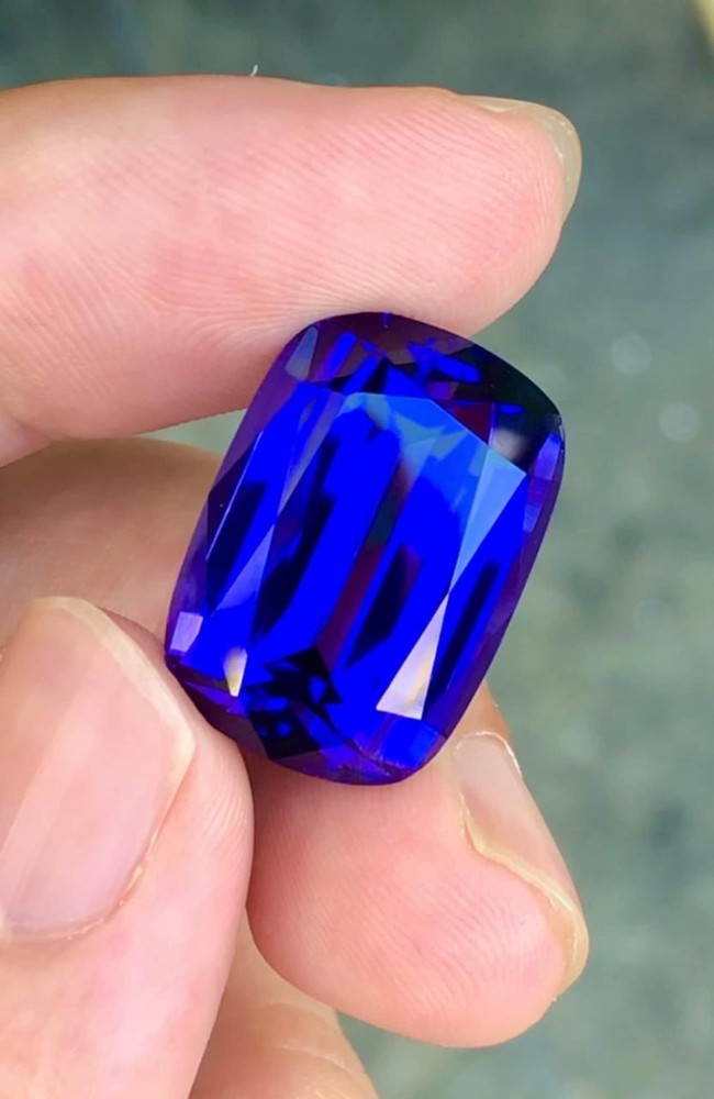 5.14 Ct Natural Blue Tanzania Tanzanite Loose Gemstone Certified Cushion Shape