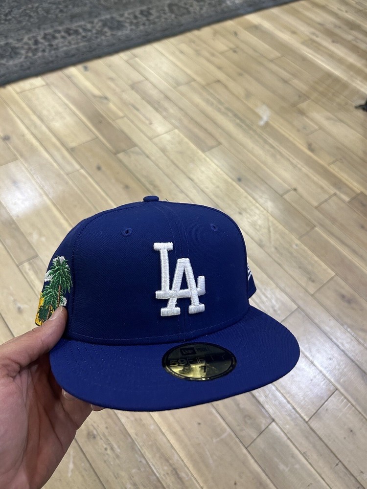 Size 7- New Era LA Dodgers hat 