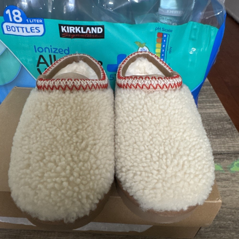 New! UGG Australia Women's Tasman Maxi Curly (Natural) Slippers 1158356 Size 7