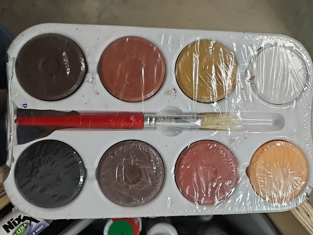 Jack Richeson Tempera Cakes, Large Size, Assorted Multicultural Colors, Set of 8