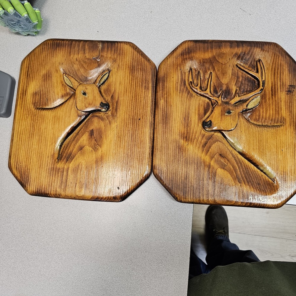 Wooden Buck And Doe Wall Decorations
