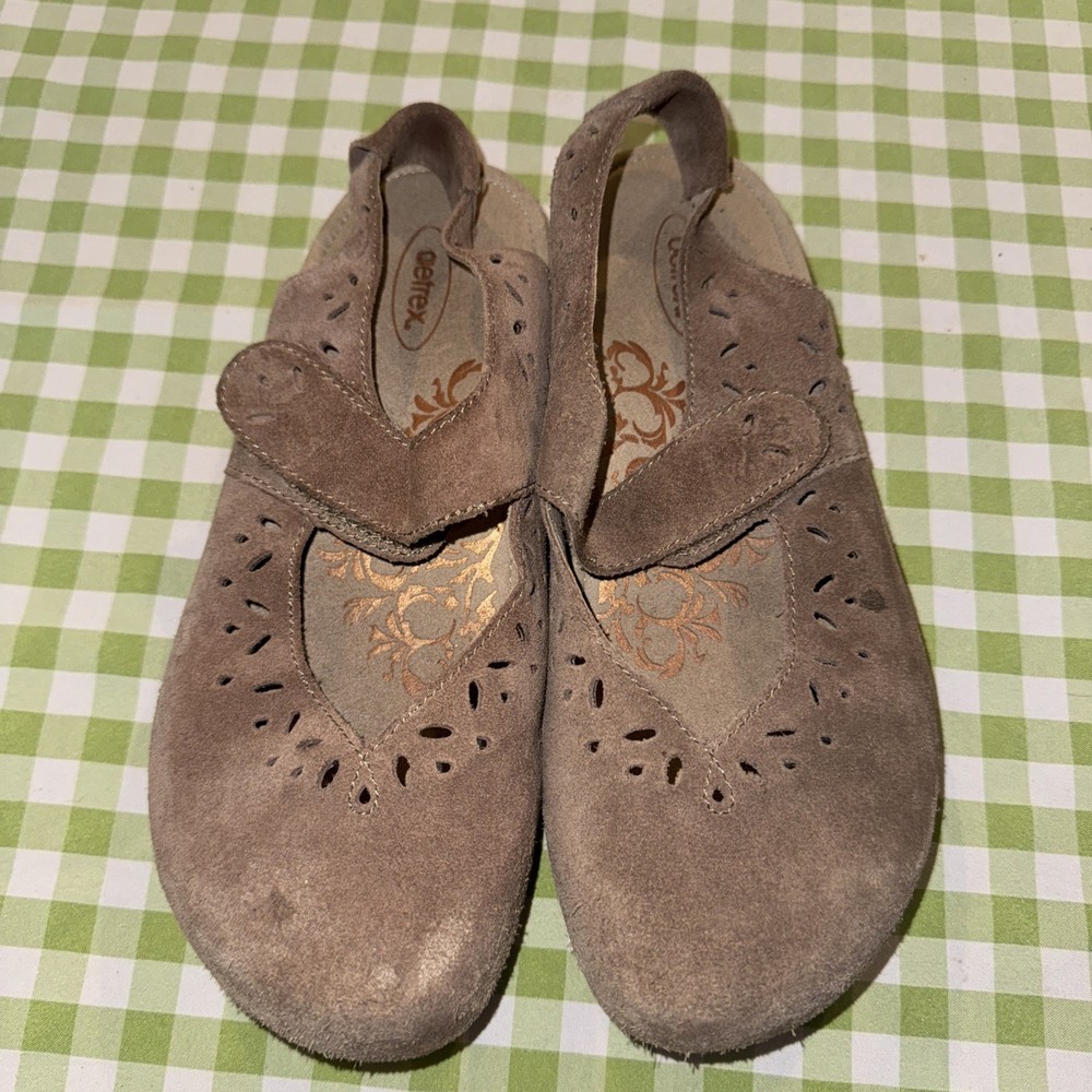Aetrex Women’s Shoes Mary Jane Tan Suede Leather Size 8