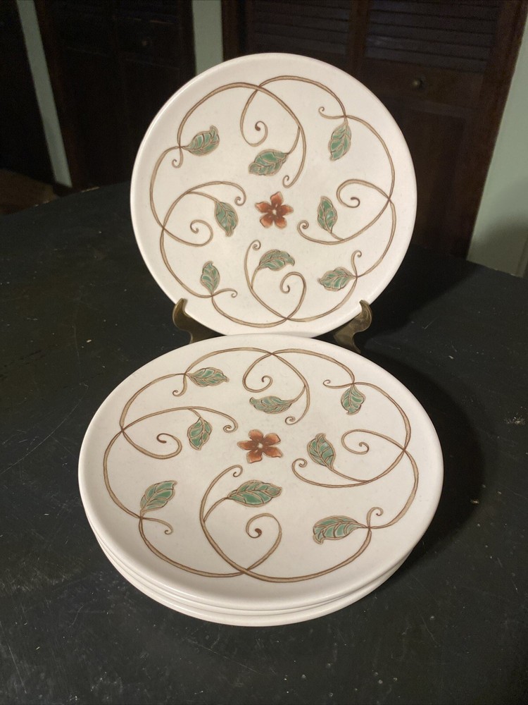 4 Pfaltzgraff Mission Flower Coupe Salad Plates 8 3/8