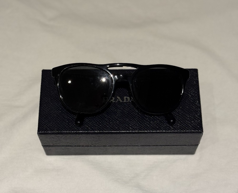 Prada Sun Glasses Black