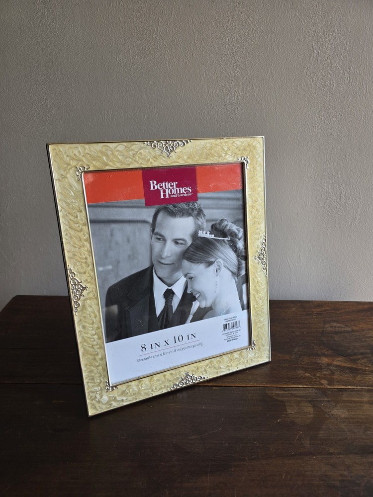 Silver Metal & Marble Free Standing Picture Frame - Elegant Gallery Decor