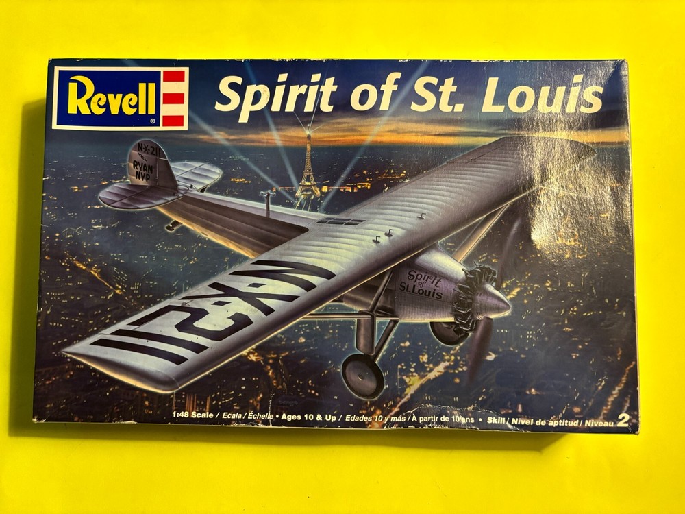 SPIRIT OF SAINT LOUIS AIRPLANE MODEL KIT REVELL 1/48 SCALE COOL LOOK!