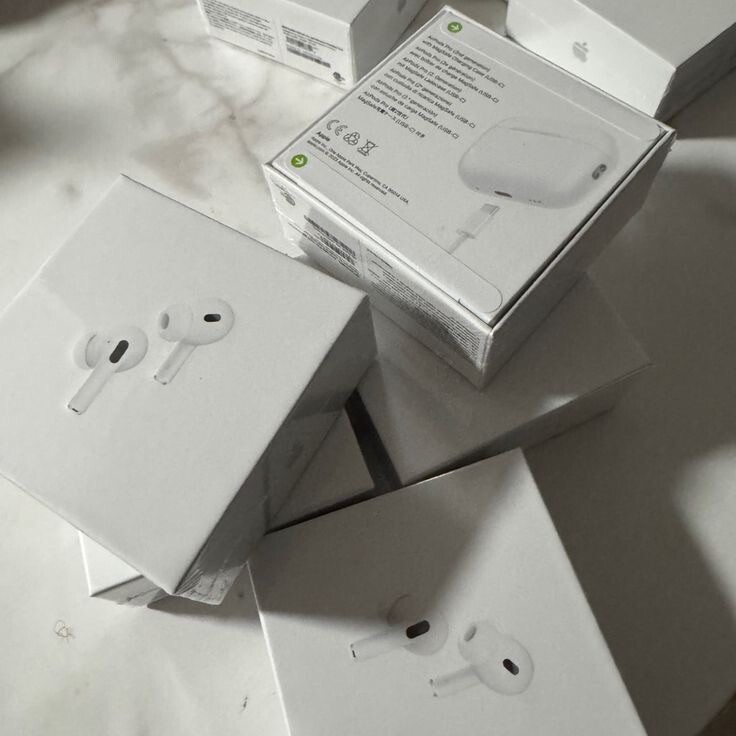 Apple AirPods Pro 2 with MagSafe Case - White