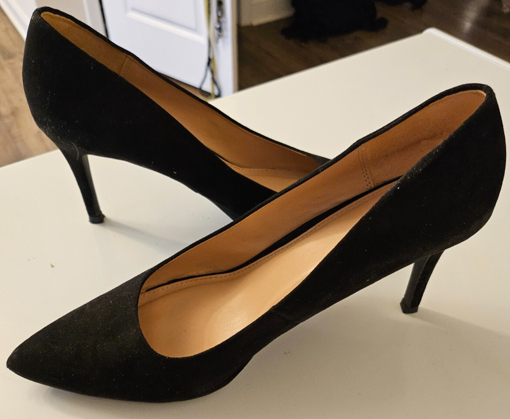 Womens Pumps Shoes Size 9.5 Black pointed toe  High Heels