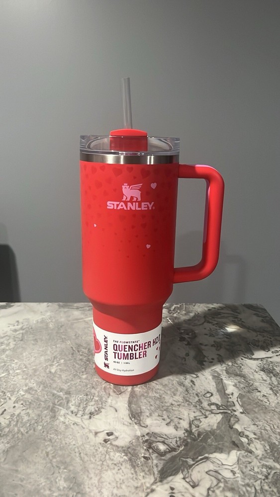 *In Hand*Stanley 40oz H2.0Target Exclusive Quencher Tumbler - *Ruby Hearts*