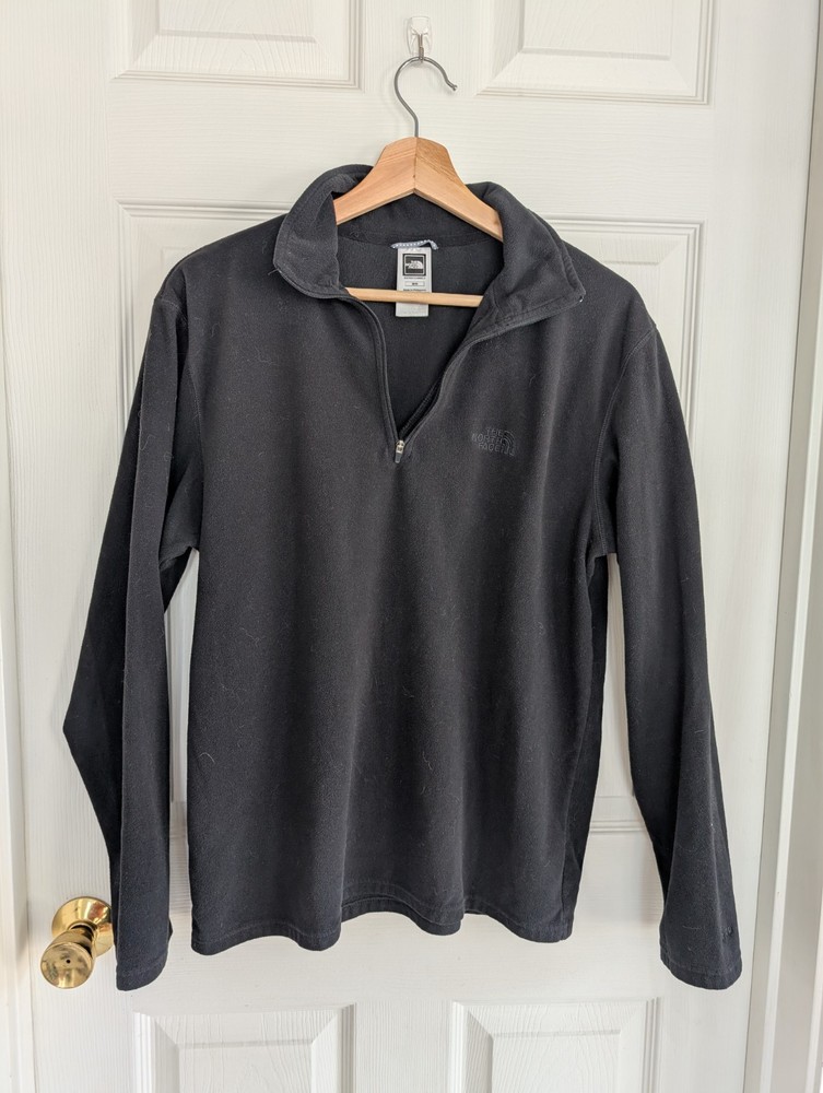 The North Face Men's Medium Black Lightweight Quarter Zip Fleece Pullover