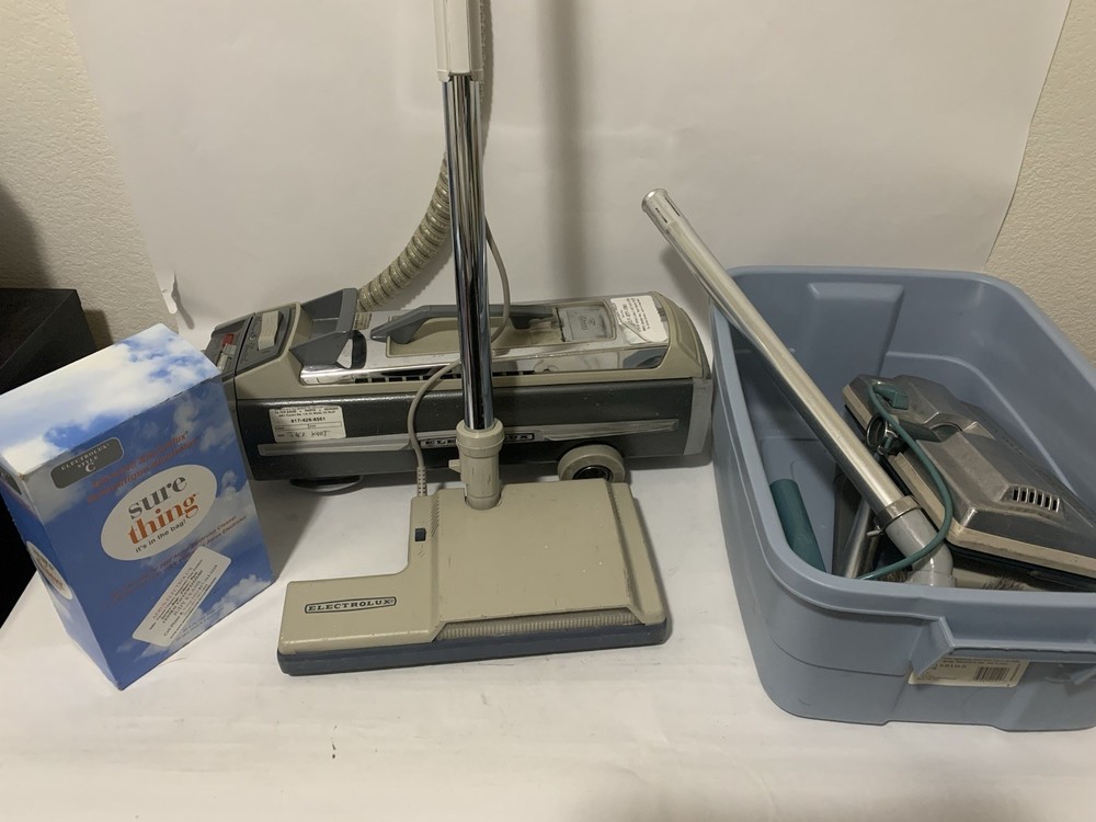 Electrolux 1505 Silverado Deluxe Canister Vacuum Cleaner WITH BAGS & ACCESSORIES