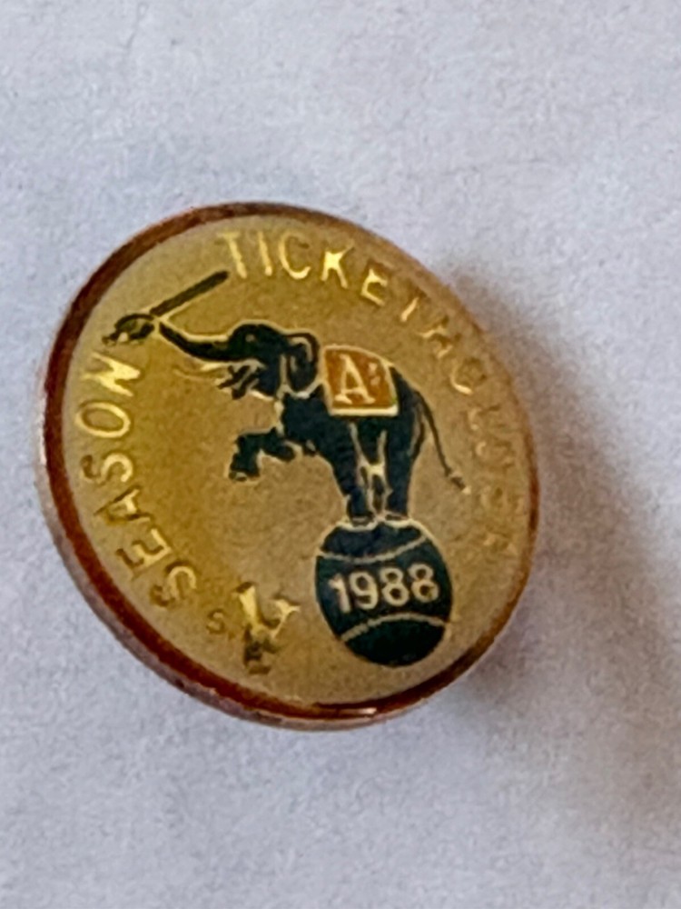Oakland Athletic's A's MLB 1988 Season Ticket Holder Elephant Lapel Hat Pin