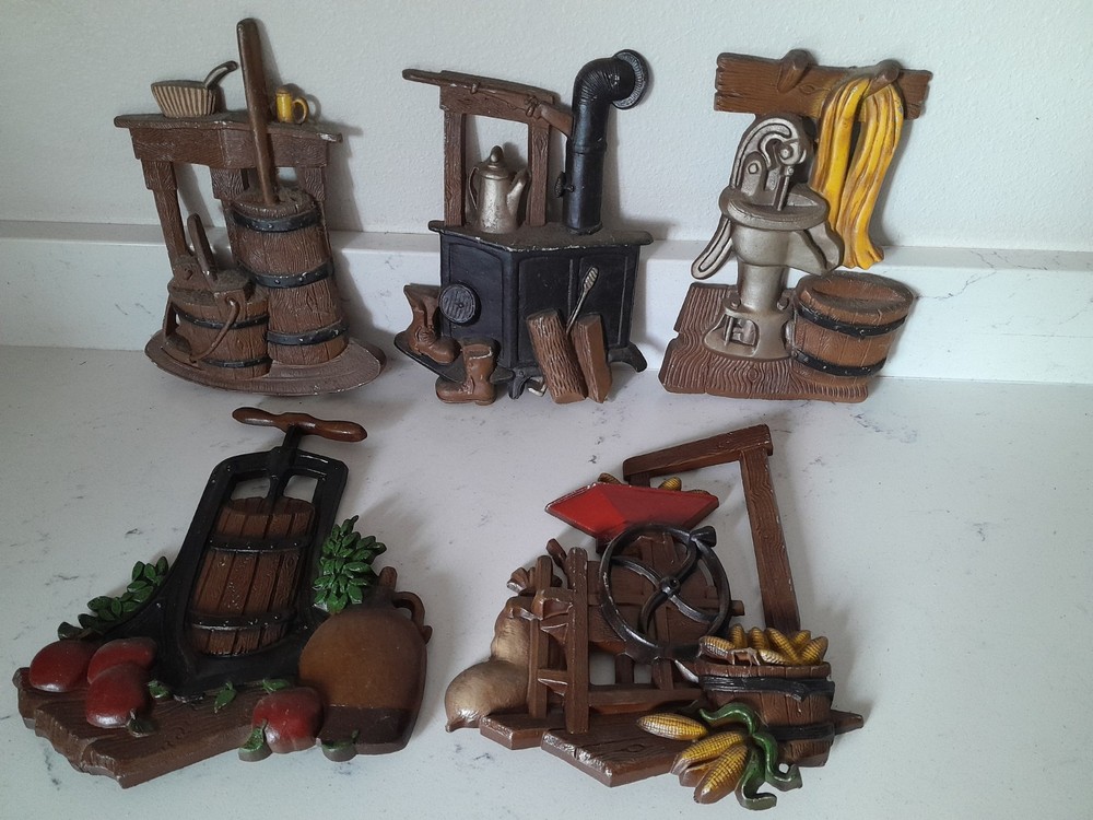 Vintage 1976 Sexton Homco 5-Piece Metal Farmhouse Wall Art Set