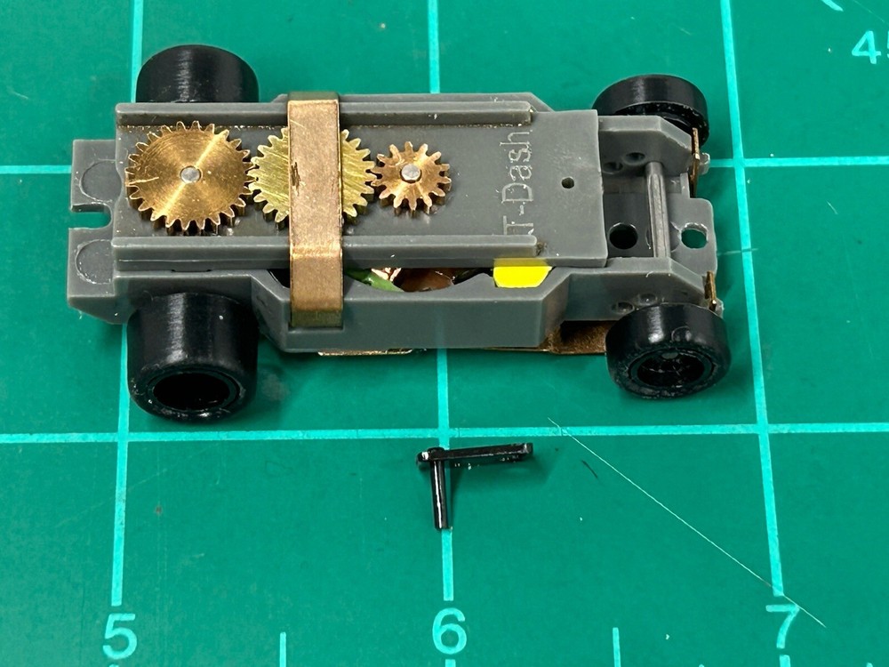 New Grey Dash Gen 2  T-jet Style Chassis Works On AFX And Aurora Track Fray