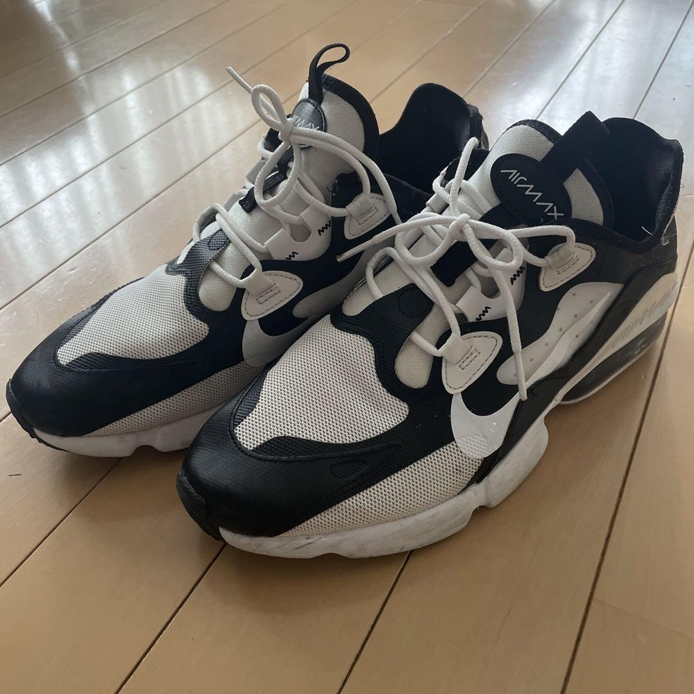 Men 9.5US Nike Air Max Sneakers Infinity 2 Black/White