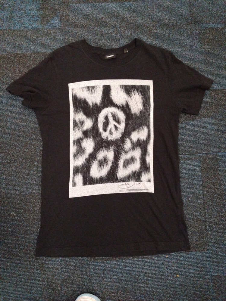 Diesel Print T Shirt Black Size Small 100 Percent Cotton 18.5 PTP