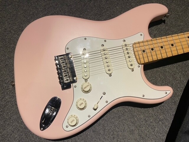 Fender JUNIOR COLLECTION STRATOCASTER