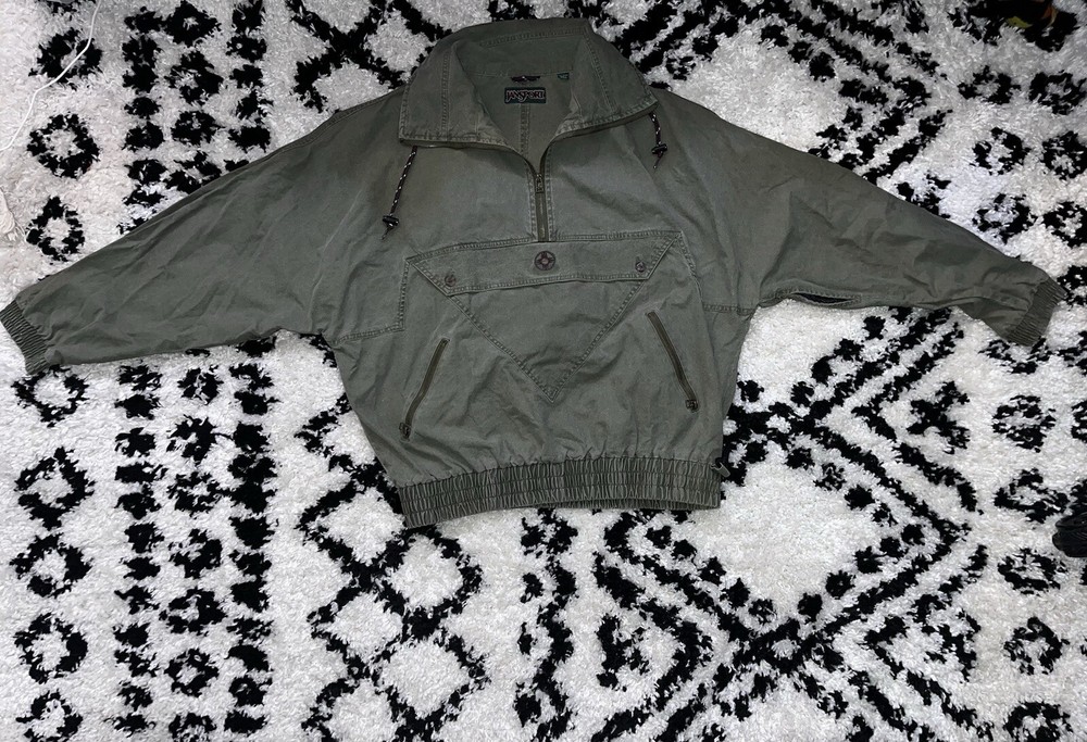Jansport Vintage Khaki Green Vintage Anorak  Size XL, fits Like A Large