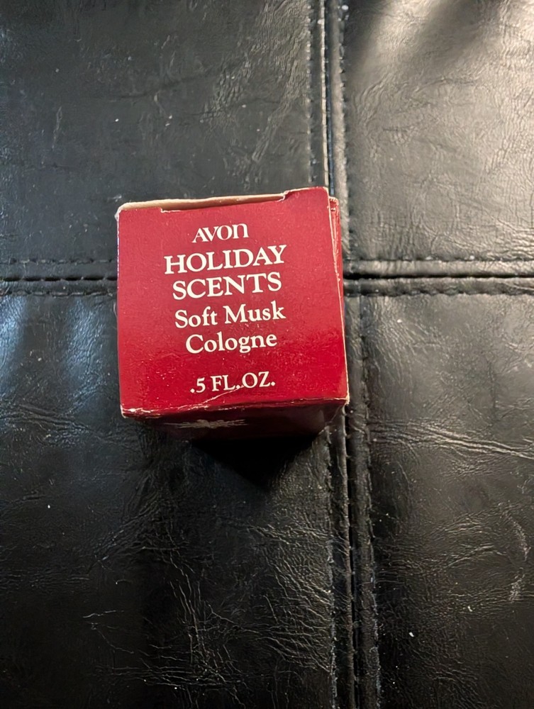 Vintage 1986 Avon Holiday Scents Soft Musk Cologne .5 fl. oz. New In Box NIB NOS
