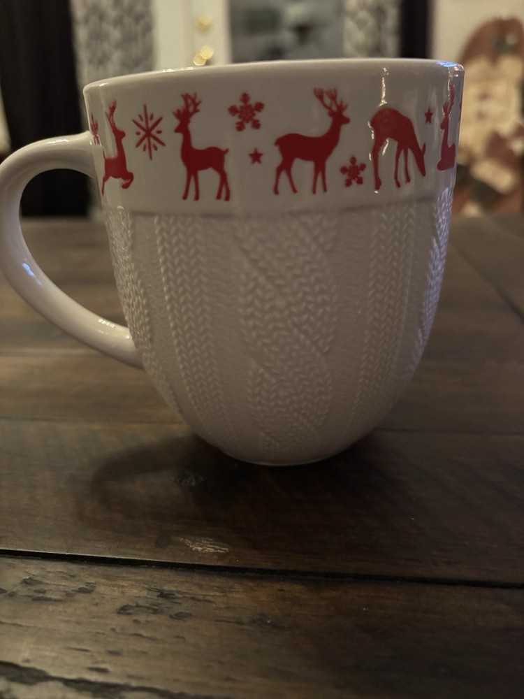 Set Of 6 Christmas Mugs With Reindeer Design