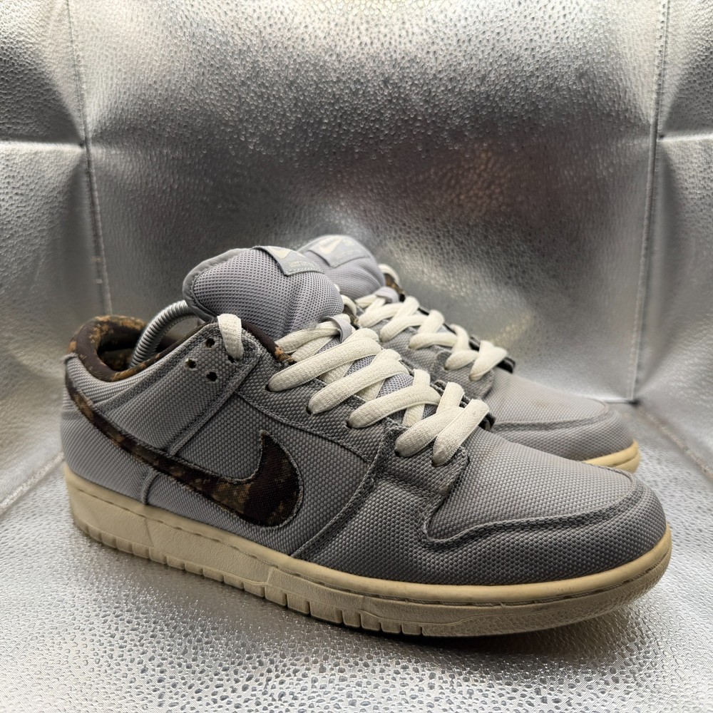 Size 9.5 Nike SB Dunk Low Wolf Gray Digi Camo Mens Lace Up Sneaker 304292-054