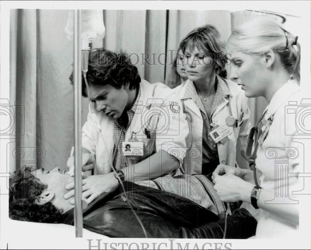 Press Photo Actress Maud Adams and Co-Stars on Television's 