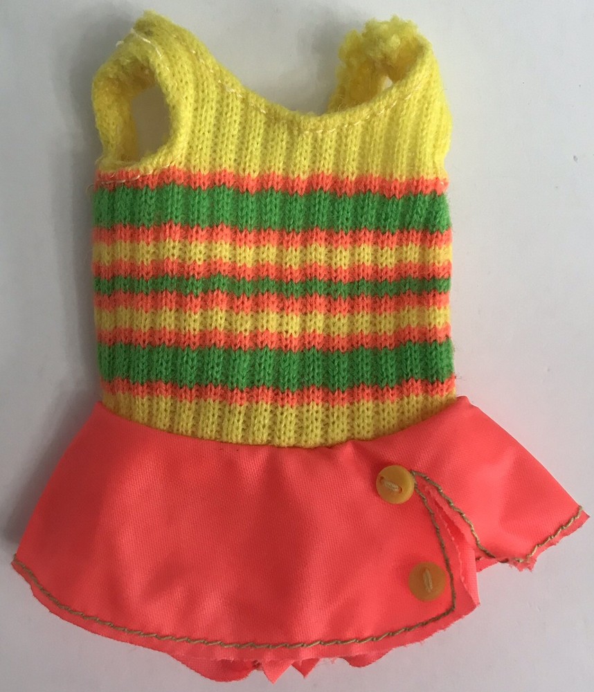 Vintage Barbie Doll Friend 1969 Skipper Pose And Play Living Fluff Bathing Suit