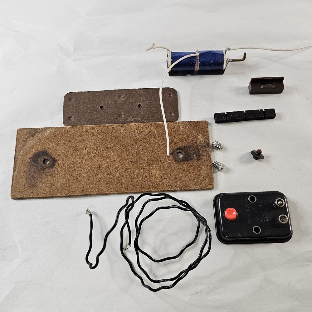 Model Train Cars Accessories HO Scale Miscellaneous Pieces Pls READ Description