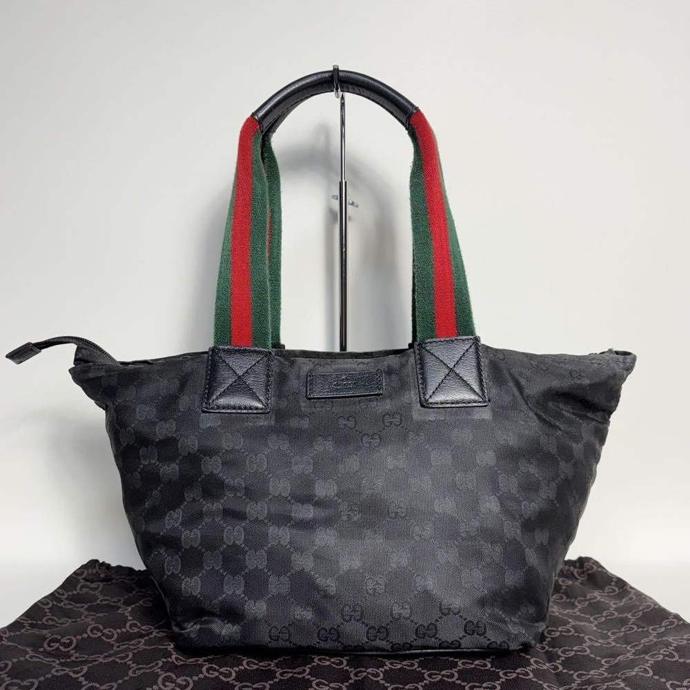 Gucci GG Nylon Sherry Line Black Handbag 2503 185