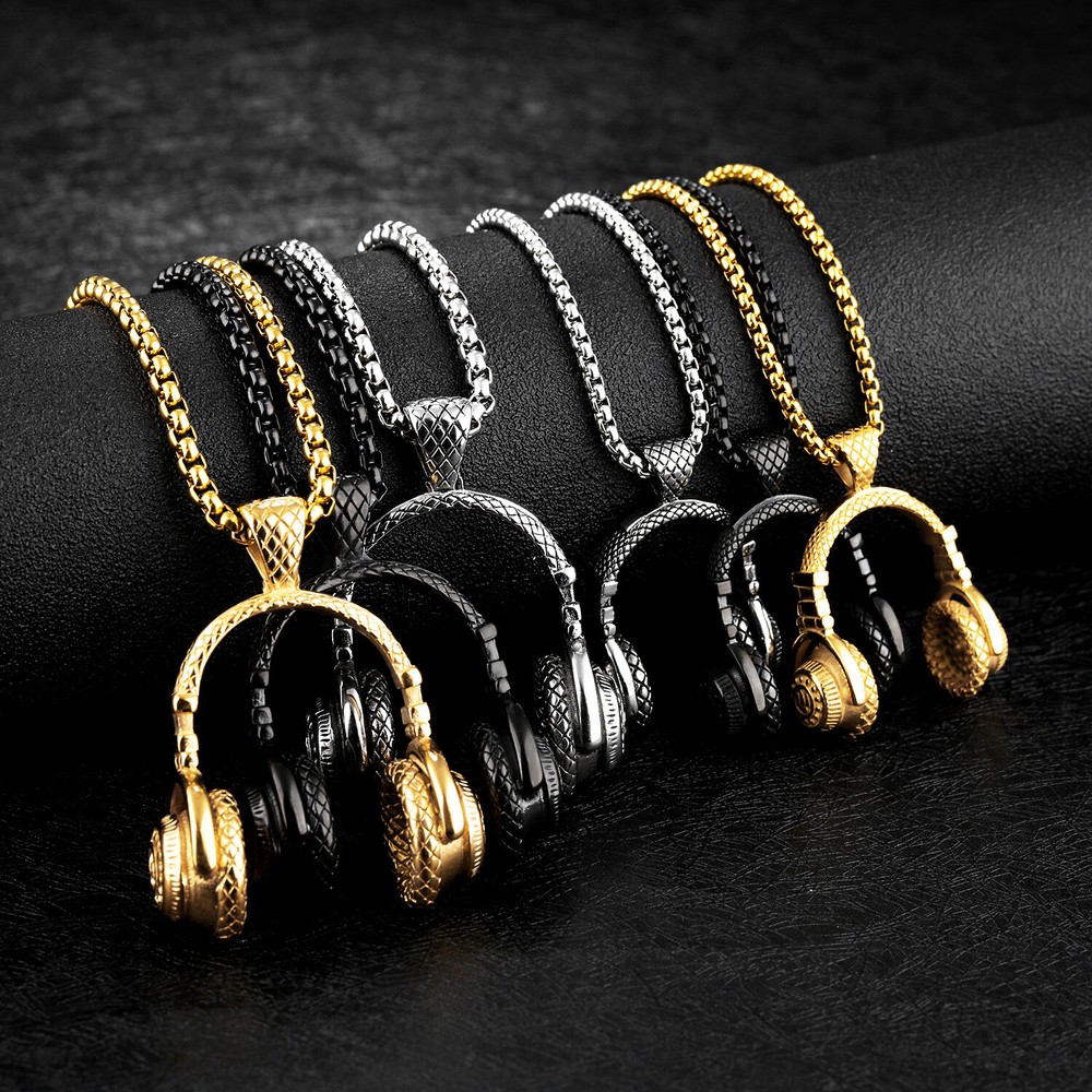 Fashion Necklace Music Headset Earplugs Titanium Necklace For Men Dj Gift
