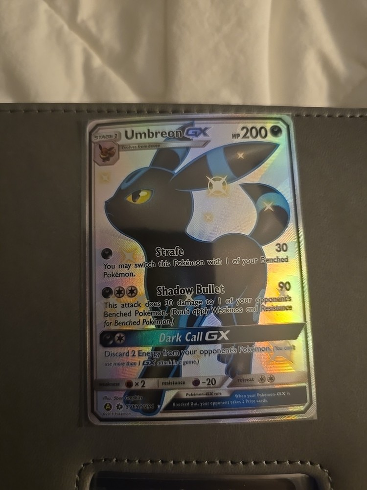 Umbreon GX SV69/SV94 Hidden Fates: Shiny Vault Holo
